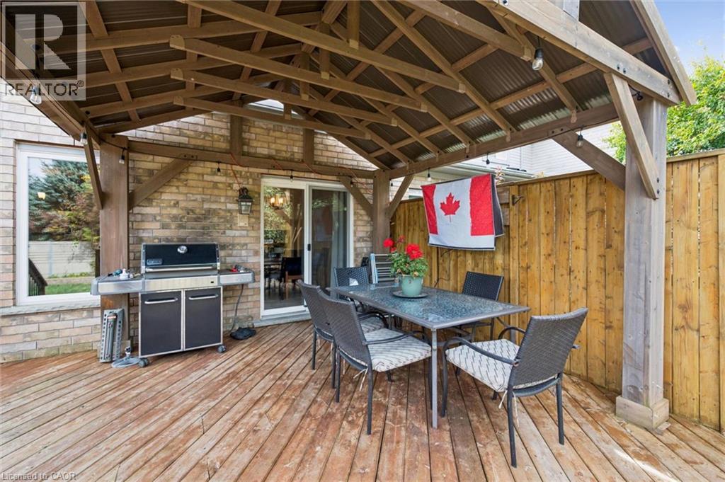 51 Spencer Crescent — photo 21