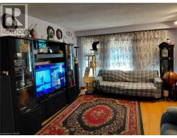 Family room - 244 Guildwood Drive, Hamilton, ON L9C6W8 Photo 9