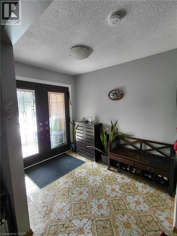 244 GUILDWOOD Drive - 3