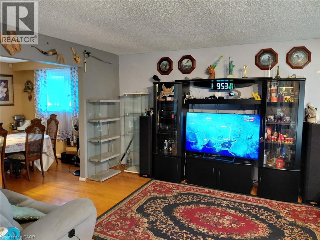 244 GUILDWOOD Drive - 8
