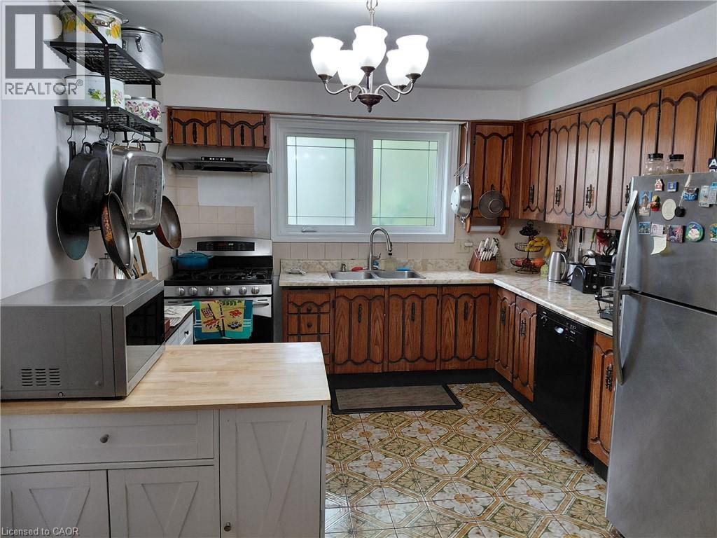 244 GUILDWOOD Drive - 5