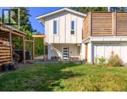 1719 Robb Ave, Comox, BC V9M2W6 Photo 96