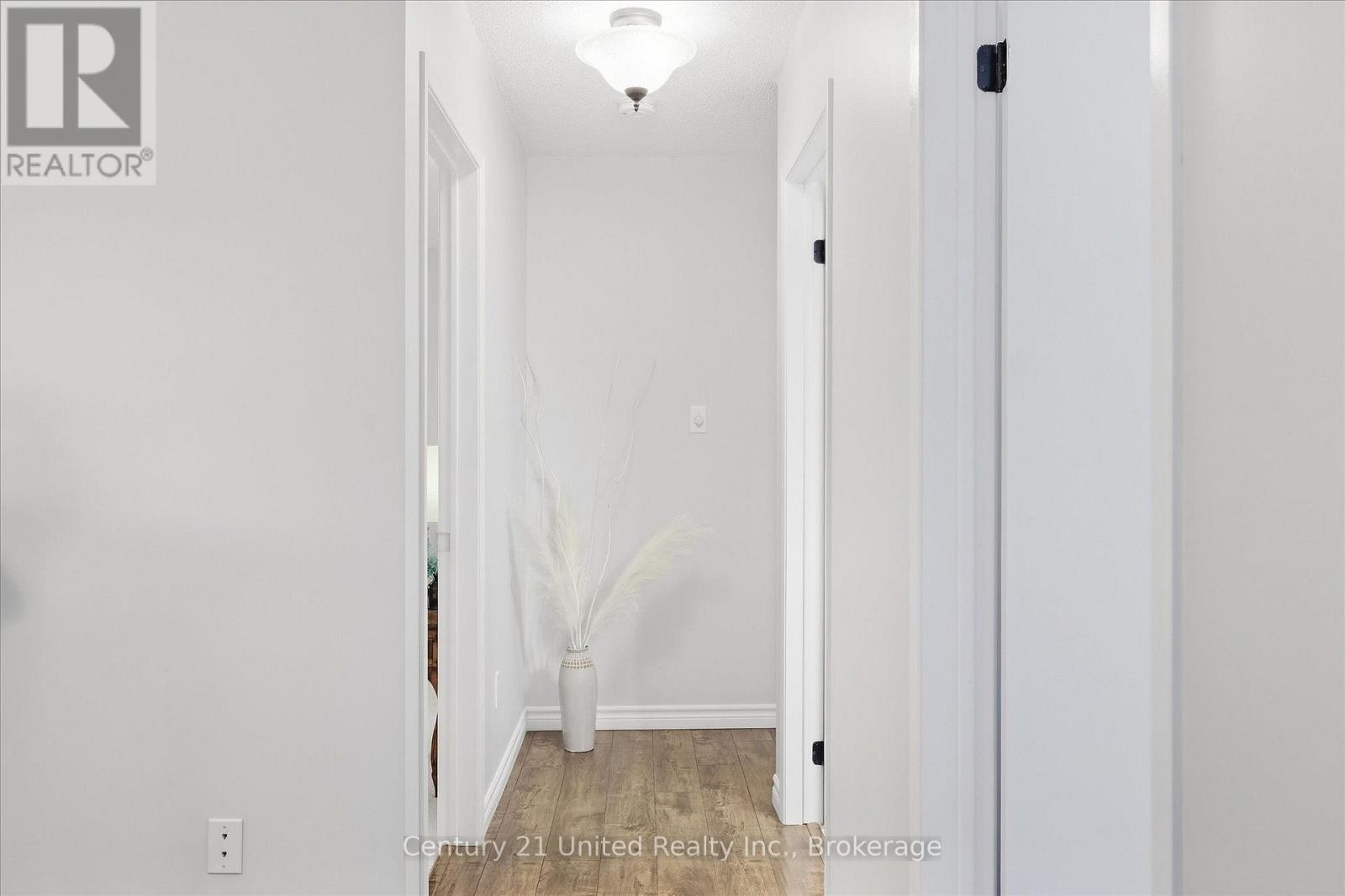 #202 2406 MOUNTLAND DRIVE - Image 22