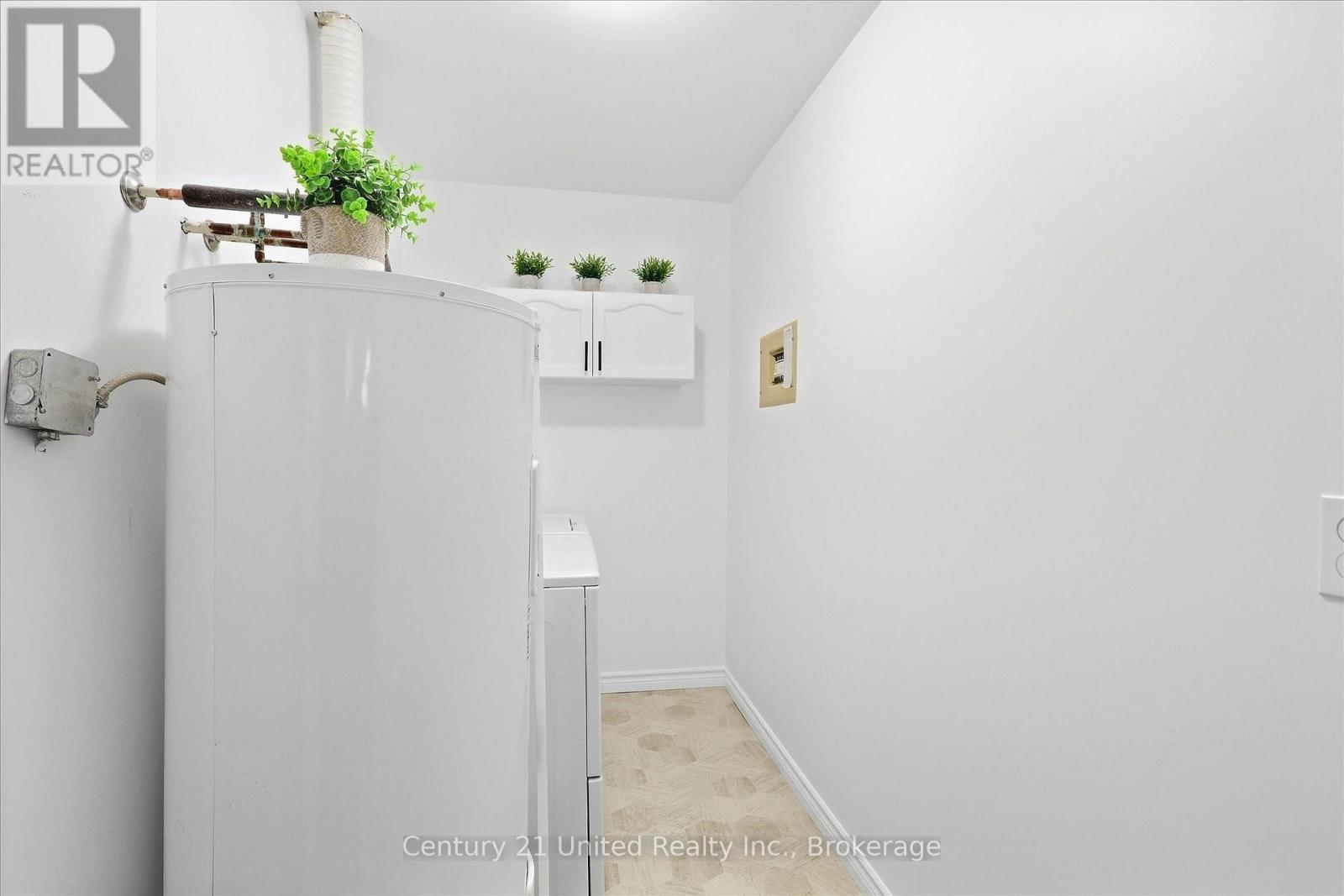 #202 2406 MOUNTLAND DRIVE - Image 32