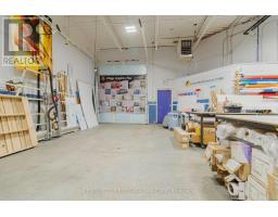 8-9 - 60 Meg Drive, London South, ON N6E3T6 Photo 12