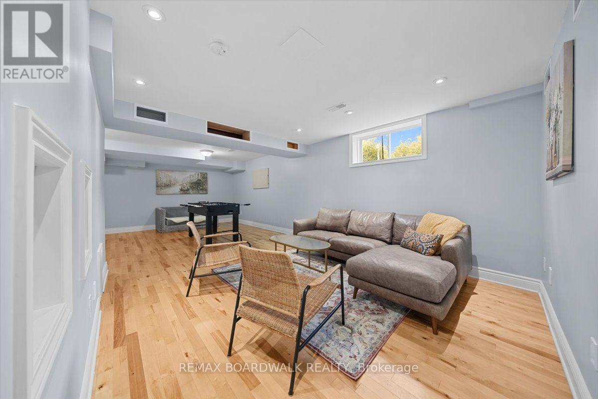 240 WILLIAM HAY DRIVE - Image 33
