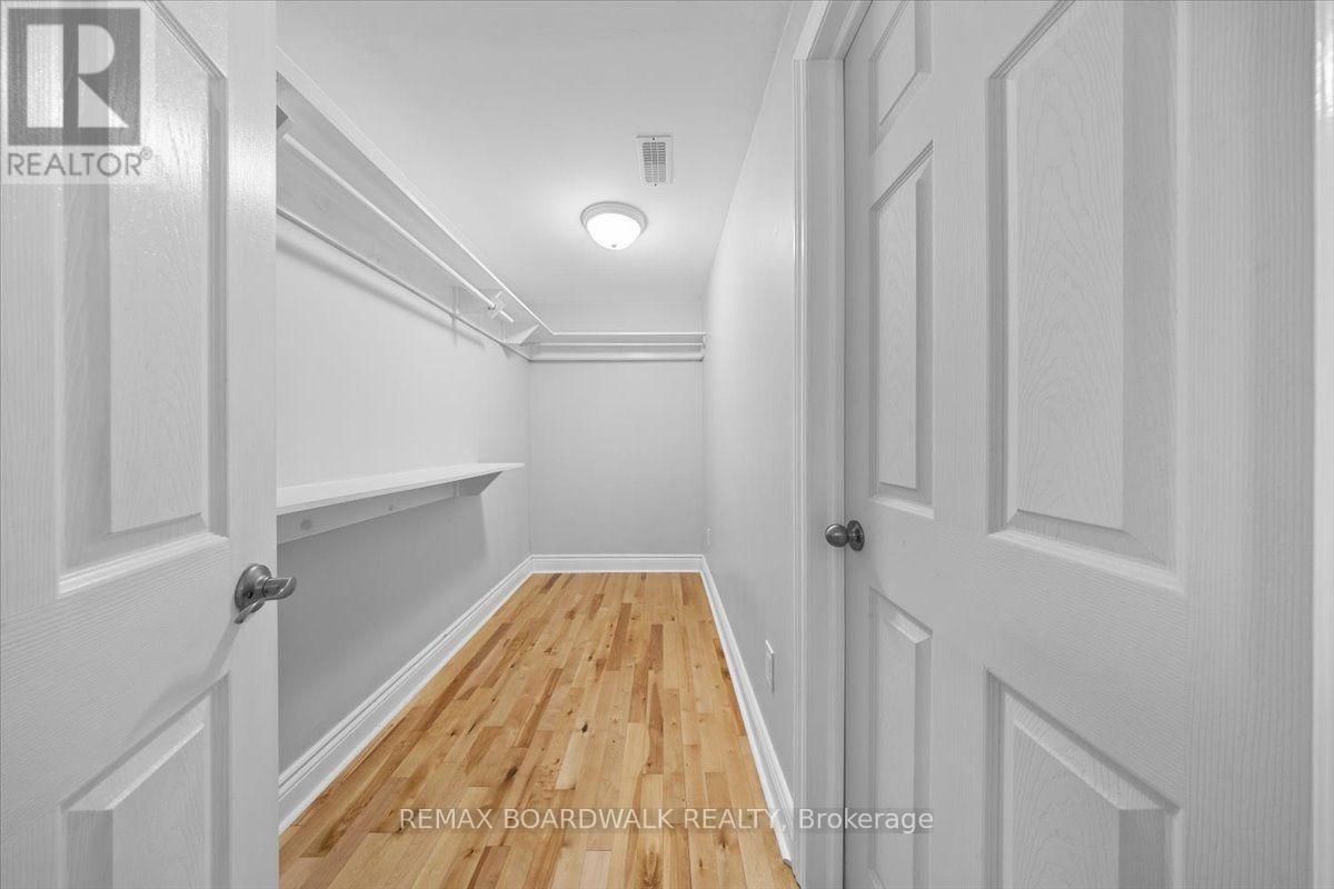 240 WILLIAM HAY DRIVE - Image 37
