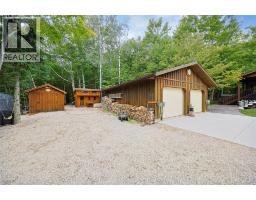 4pc Ensuite bath - 1 Miller Lake Shore Road, Northern Bruce Peninsula, ON N0H1Z0 Photo 11