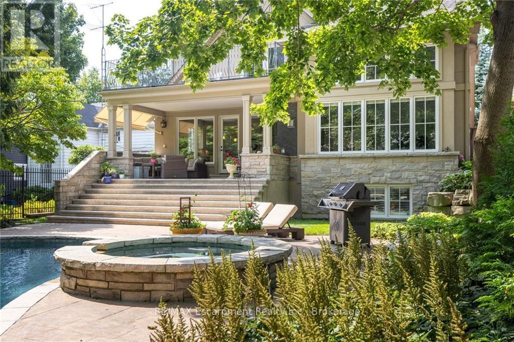 29 HOWARD AVENUE, Oakville (OO Old Oakville)