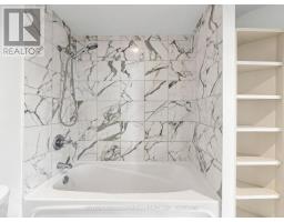 1410 - 218 Queens Quay W, Toronto, ON M5J2Y6 Photo 17