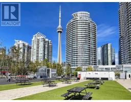 1410 - 218 Queens Quay W, Toronto, ON M5J2Y6 Photo 43