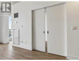 1410 - 218 Queens Quay W, Toronto, ON M5J2Y6 Photo 8