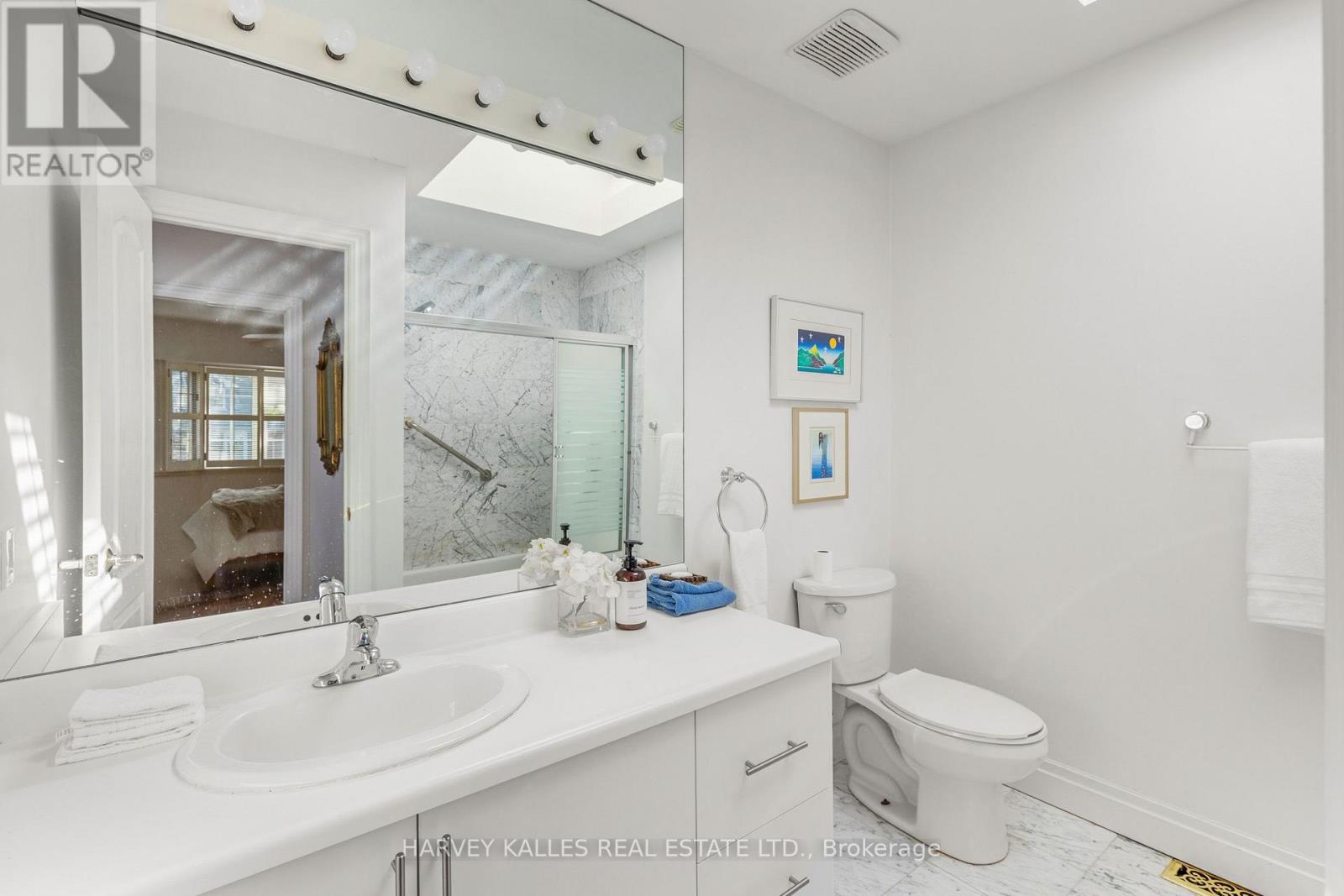 84 WALMSLEY BOULEVARD - Image 27
