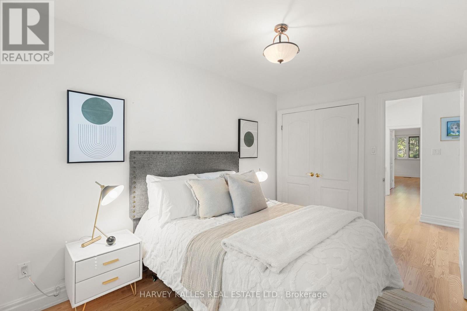 84 WALMSLEY BOULEVARD - Image 33