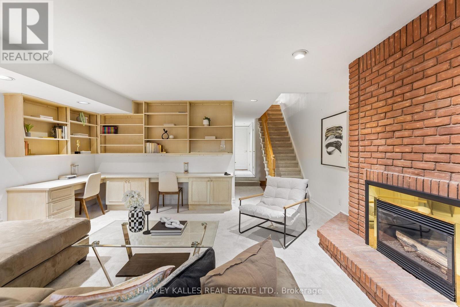 84 WALMSLEY BOULEVARD - Image 37