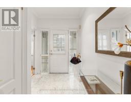 84 Walmsley Boulevard, Toronto, ON M4V1X6 Photo 22