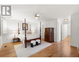 84 Walmsley Boulevard, Toronto, ON M4V1X6 Photo 29