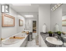 84 Walmsley Boulevard, Toronto, ON M4V1X6 Photo 30