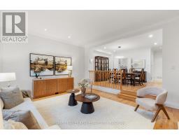 Bathroom - 84 Walmsley Boulevard, Toronto, ON M4V1X6 Photo 8