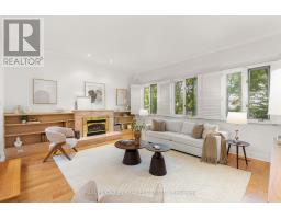 Bedroom 2 - 84 Walmsley Boulevard, Toronto, ON M4V1X6 Photo 9