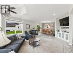 Kitchen - 360 Mattoch-mckeague Road, Kamloops, BC V2H1L1 Photo 8