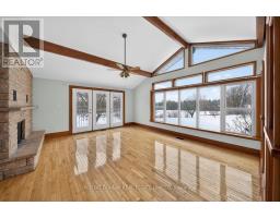 Primary Bedroom - 6952 Second Line, New Tecumseth, ON L0G1W0 Photo 6