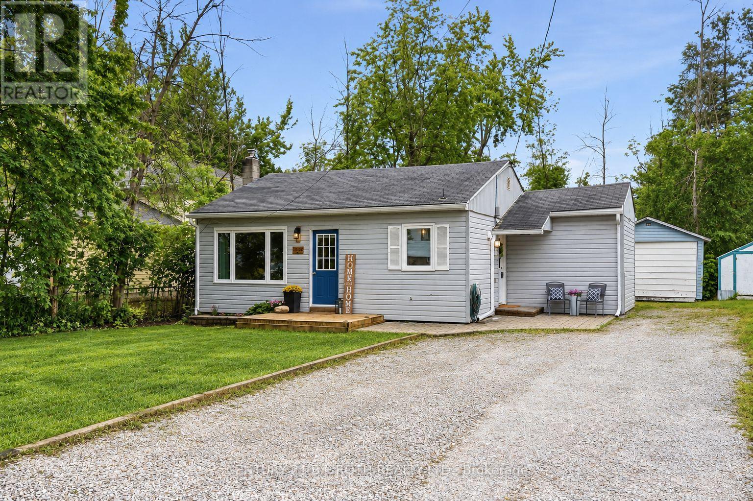 3408 CORONATION AVENUE, Severn (West Shore)