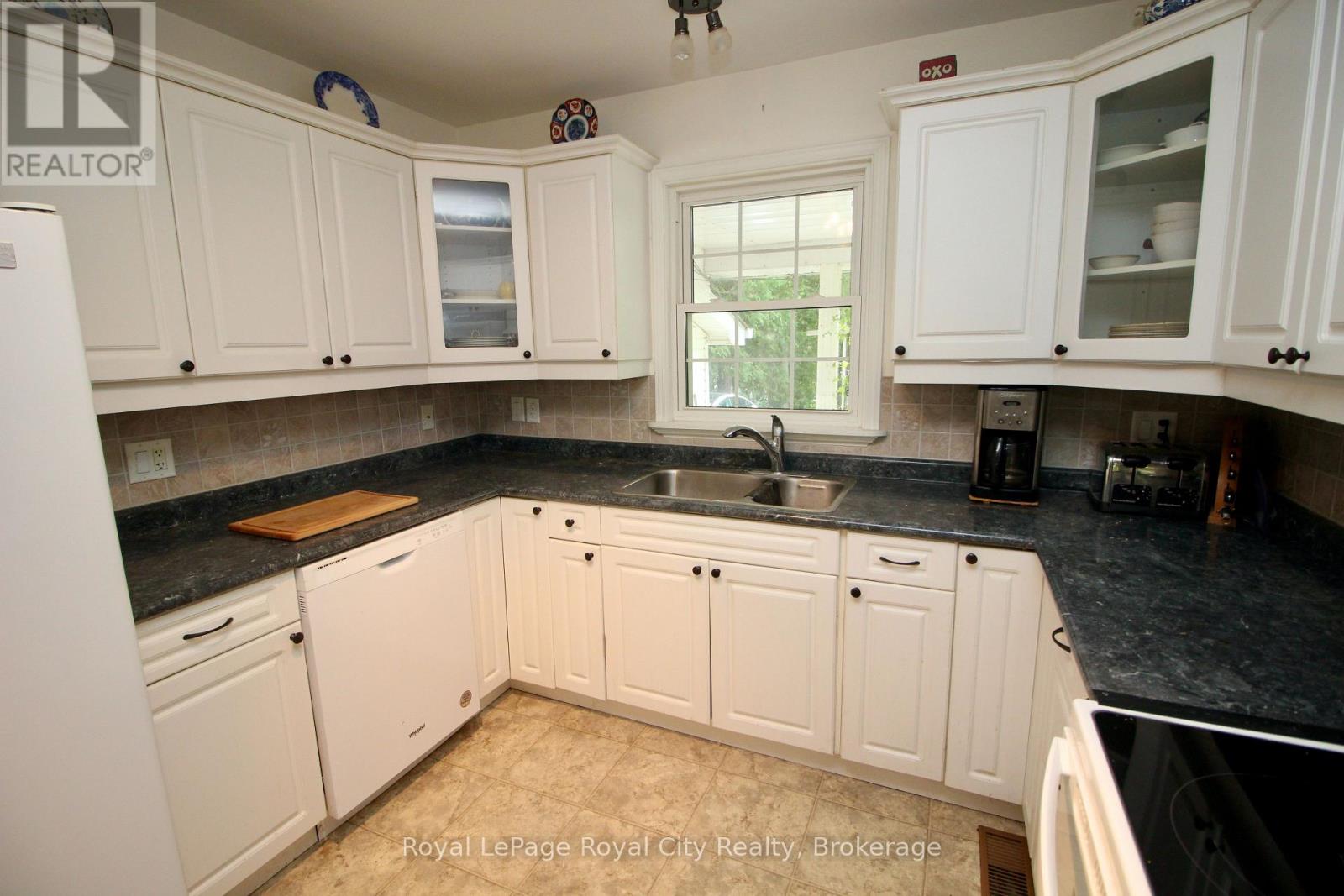 8 BROCK STREET, Northern Bruce Peninsula — photo 12