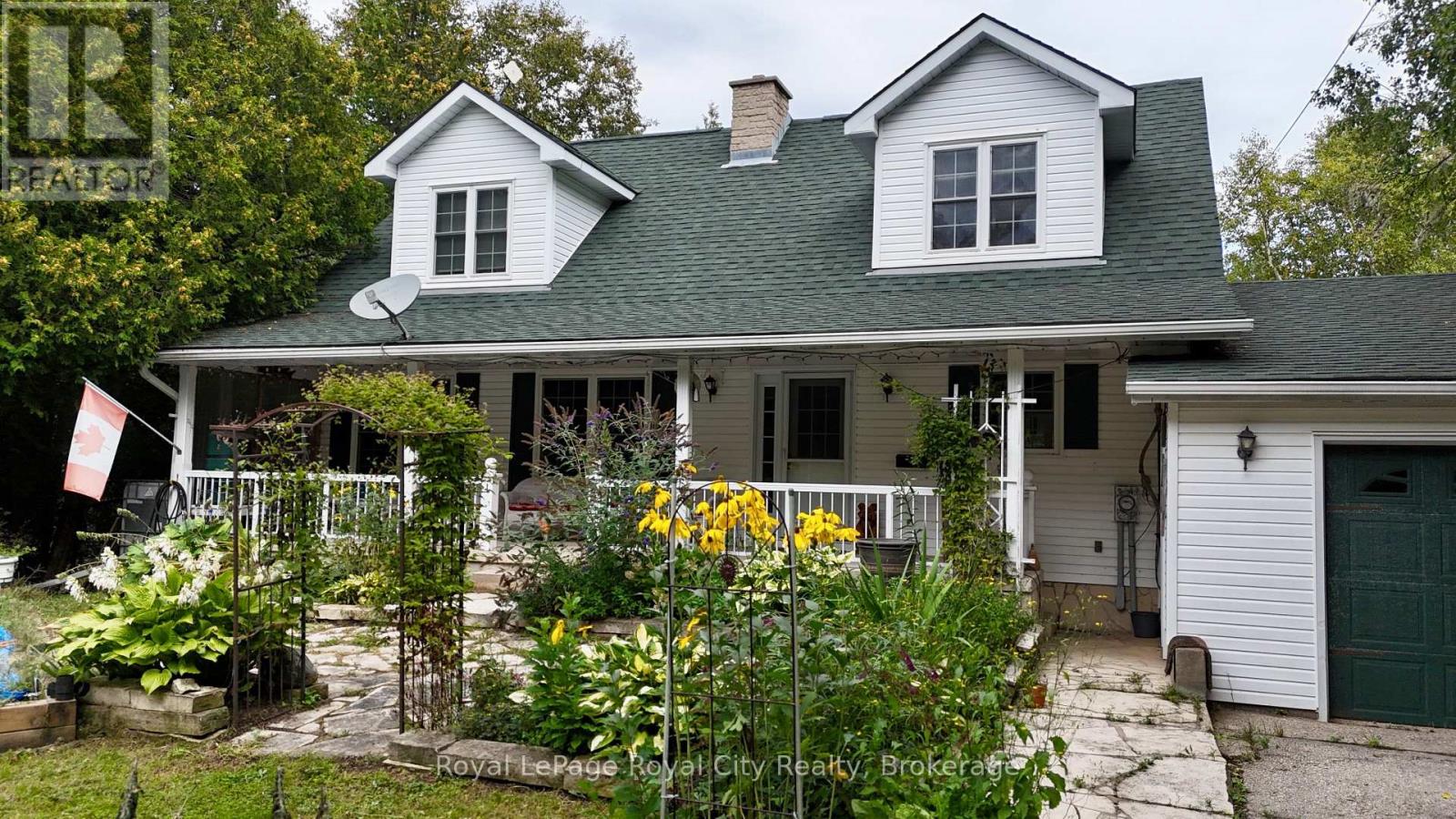 8 BROCK STREET, Northern Bruce Peninsula — photo 2