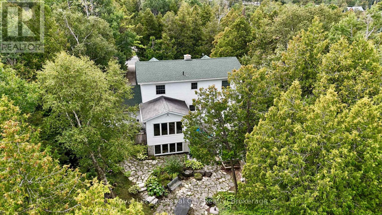 8 BROCK STREET - 40