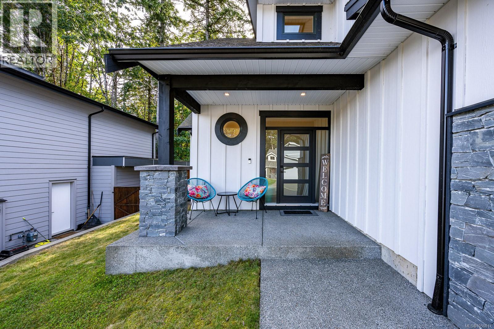 #4 2880 Arden Rd - 21