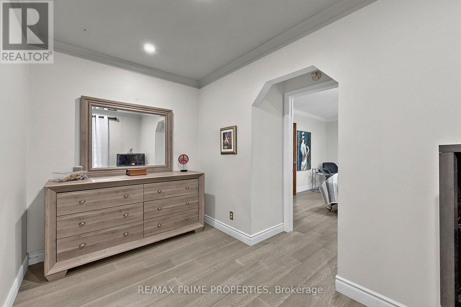 20369 CENTRE STREET - Image 24