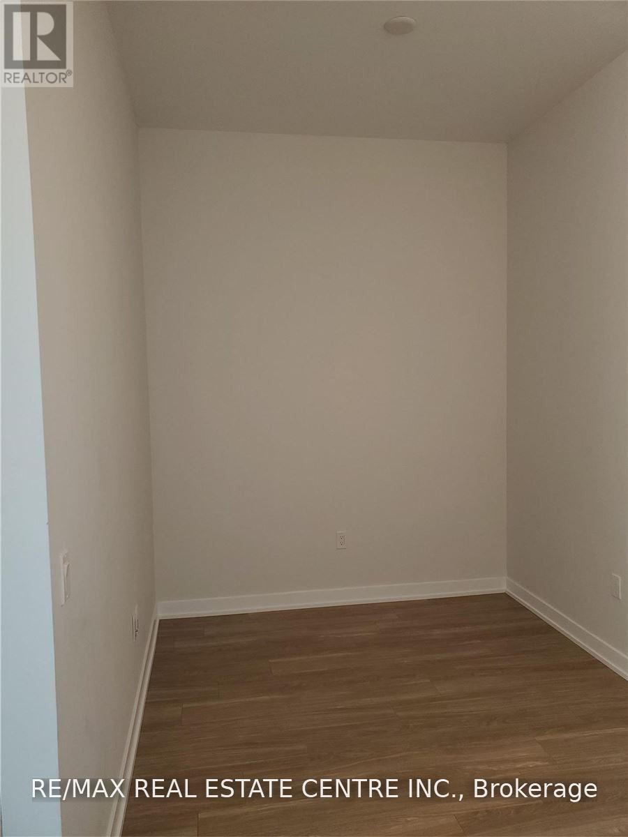 435 - 4055 PARKSIDE VILLAGE DRIVE, Mississauga (Creditview) — photo 4