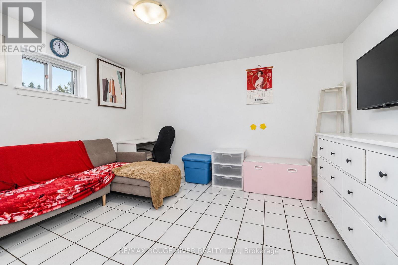 #3 9 GOSFORD BOULEVARD - 23
