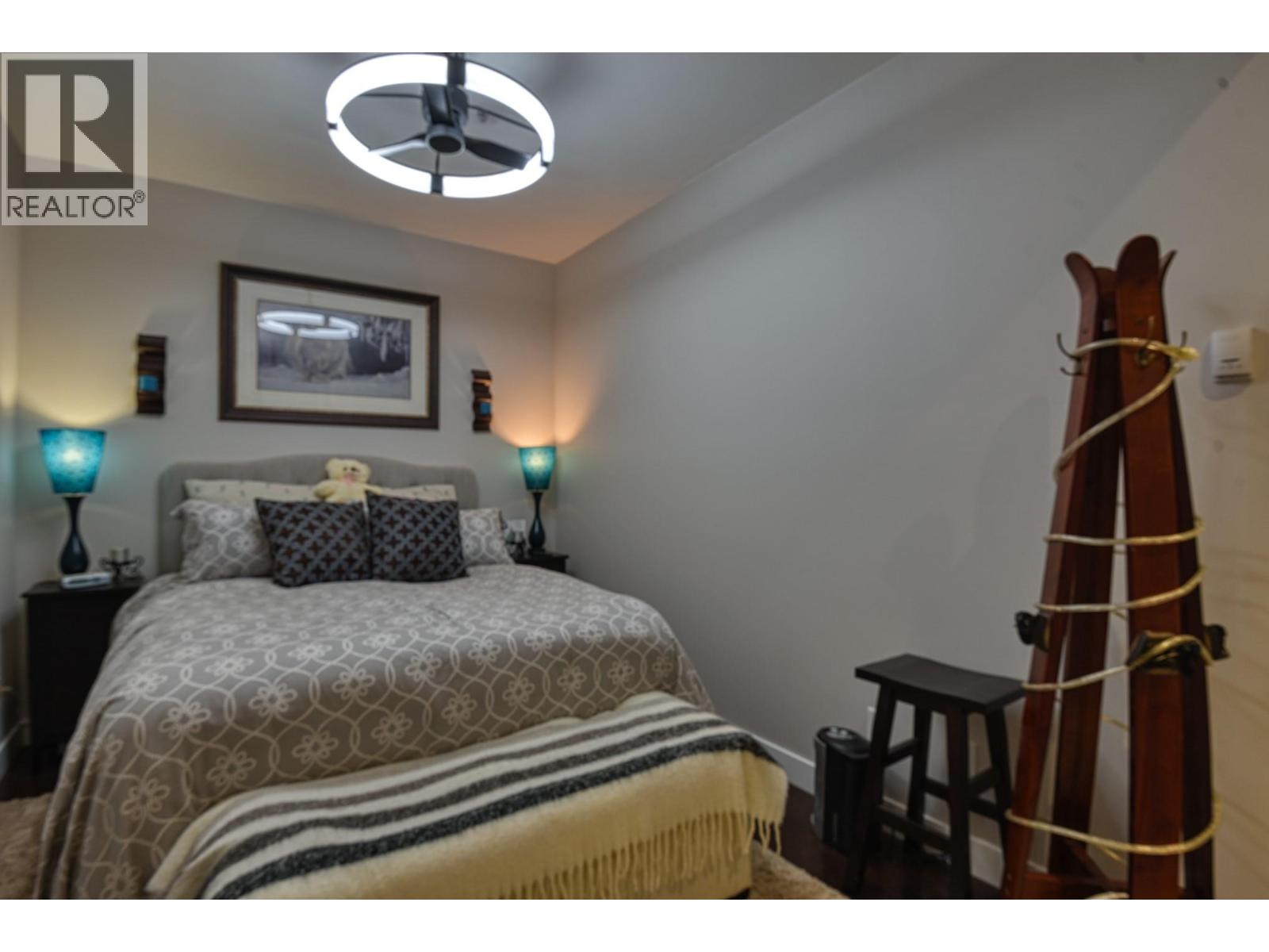 #12 306 Creekview Road - 18