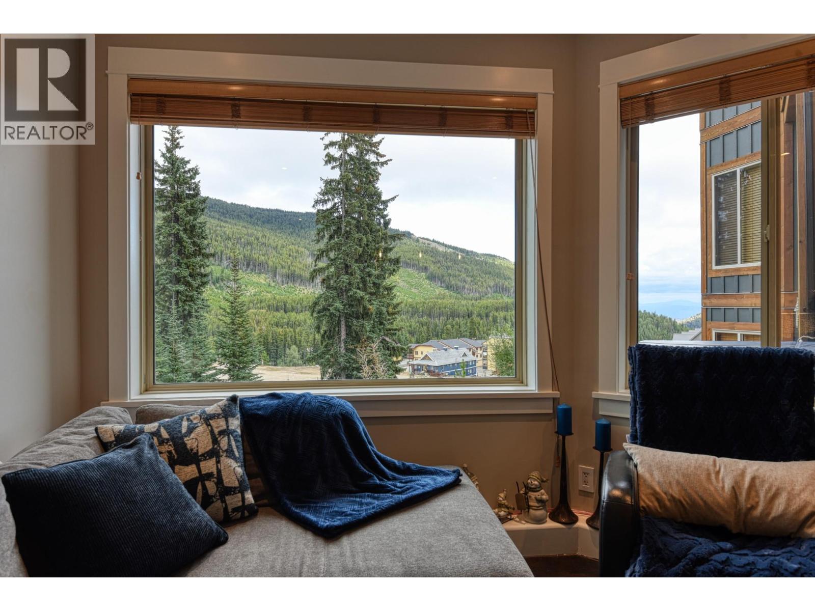 #12 306 Creekview Road - 6
