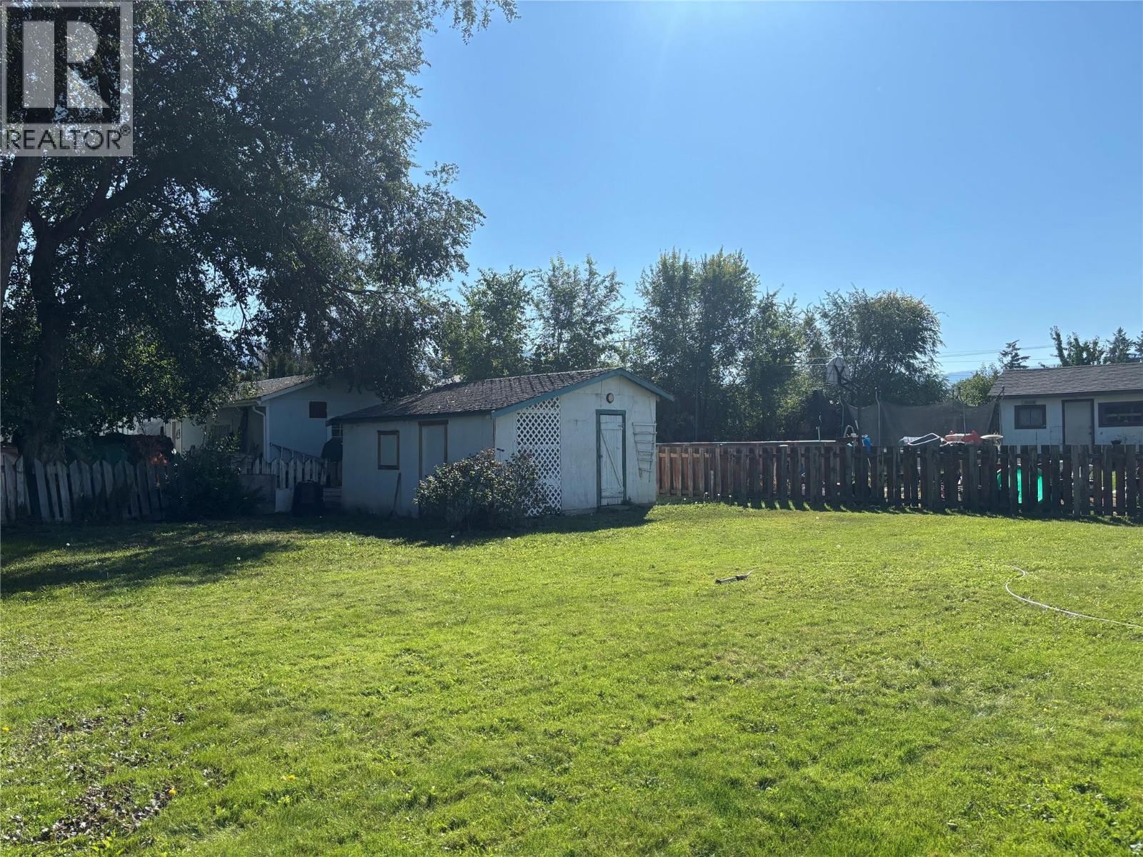645 Pinetree Road, Kelowna