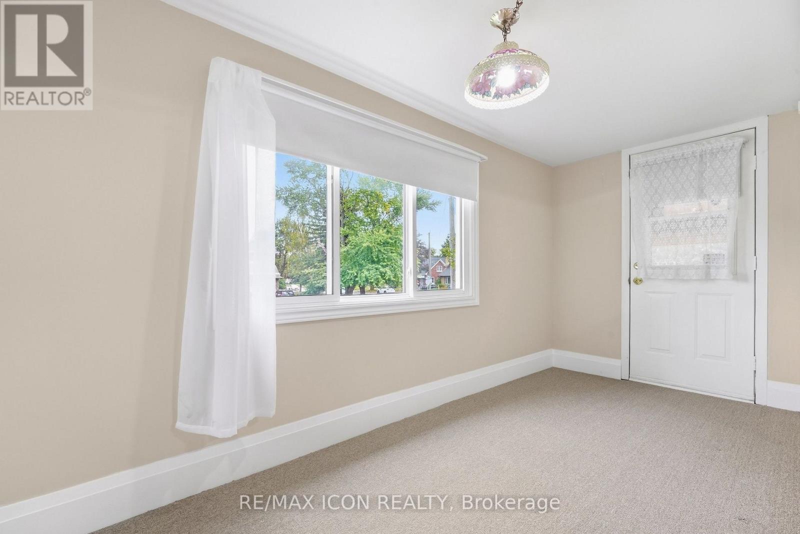 423 LAWRENCE AVENUE, Kitchener — photo 5