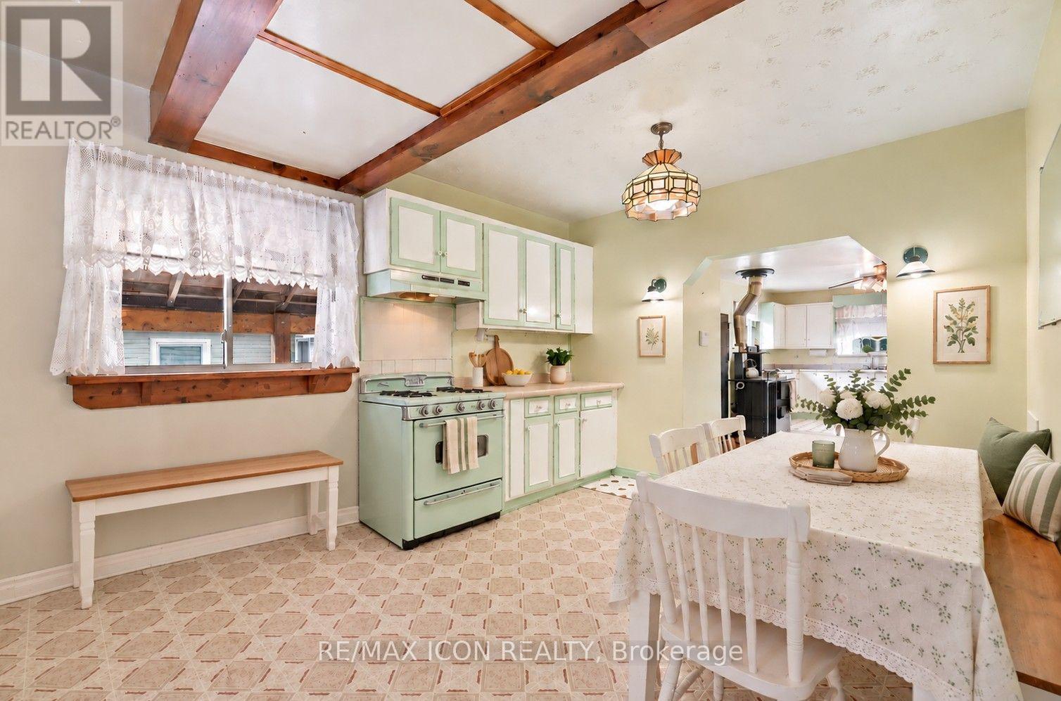 423 LAWRENCE AVENUE, Kitchener — photo 7