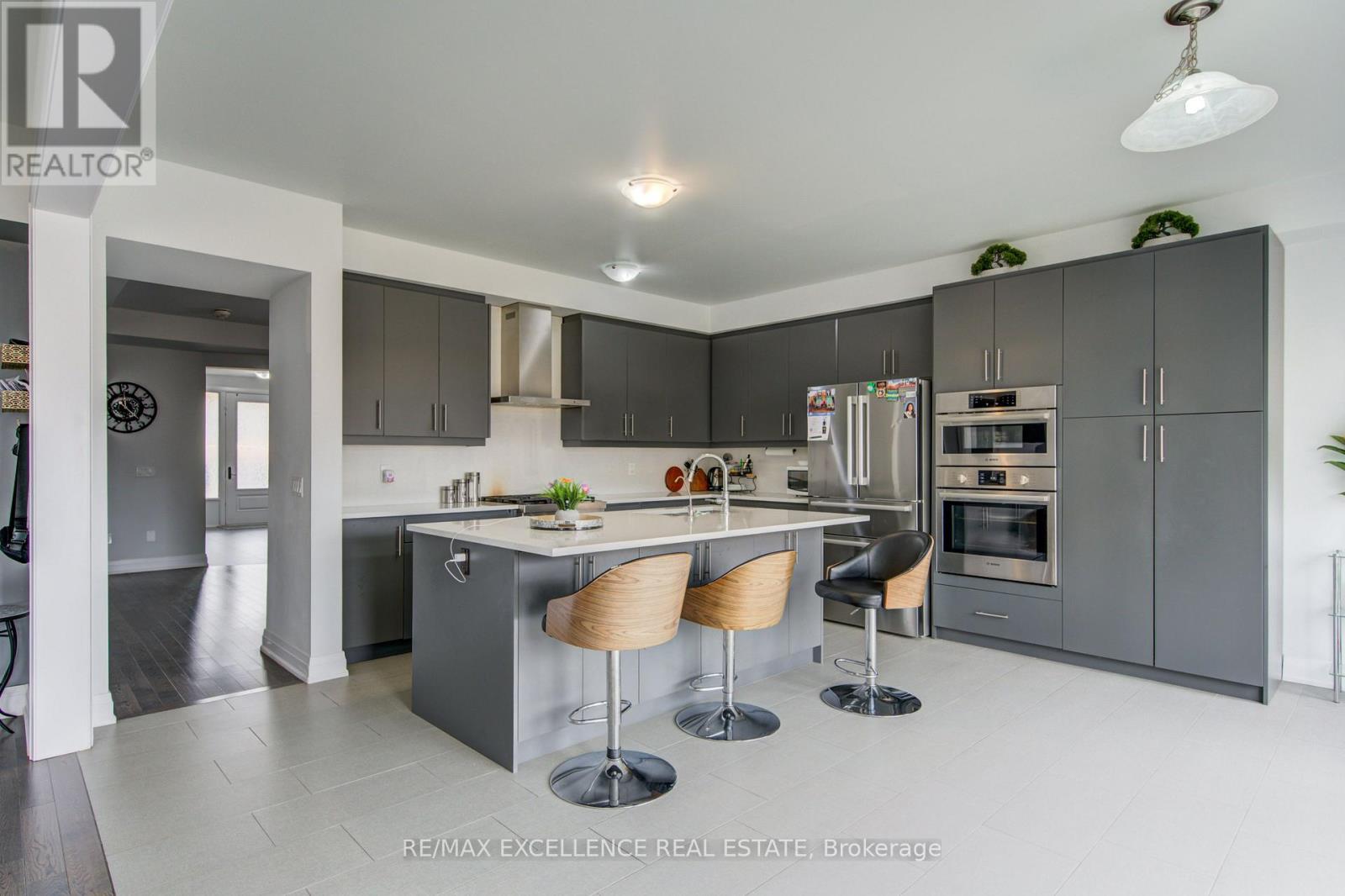 1080 EDINBURGH DRIVE - 16