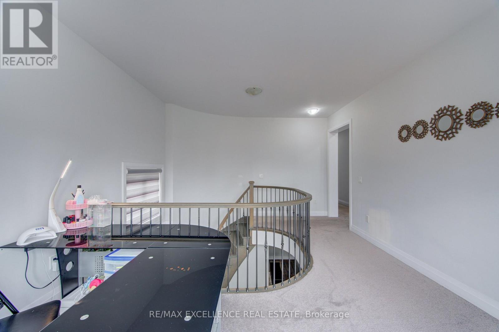1080 EDINBURGH DRIVE - 25