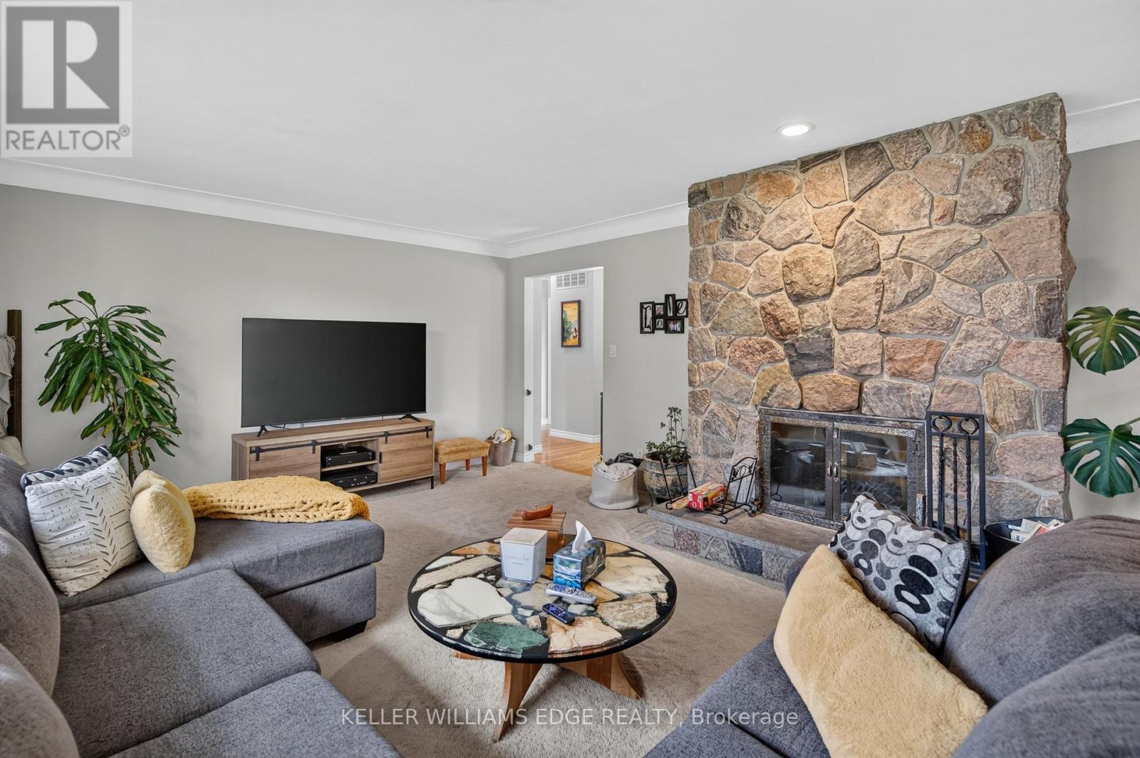 708 OLD HWY 8, Hamilton (Rockton) — photo 11