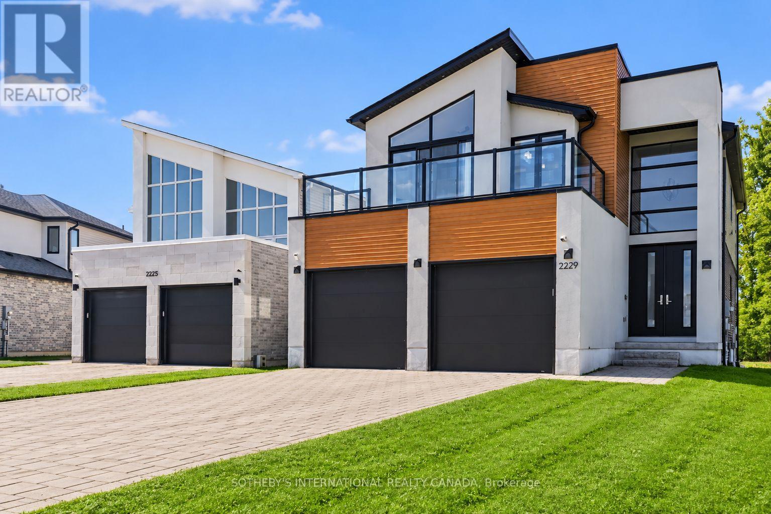 2229 WATEROAK DRIVE, London North (North S)