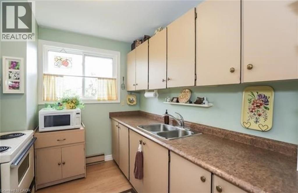 125 LIVINGSTON Avenue Unit# 4, Grimsby — photo 4