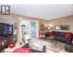 Living room - 125 Livingston Avenue Unit# 4, Grimsby, ON L3M4S5 Photo 7