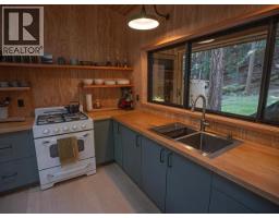4pc Bathroom - 1016/1018 Johnson Lane, Savary Island, BC V0N2G0 Photo 7