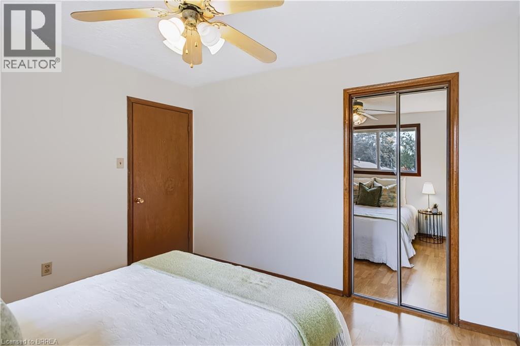 33 COACHWOOD Road - 12