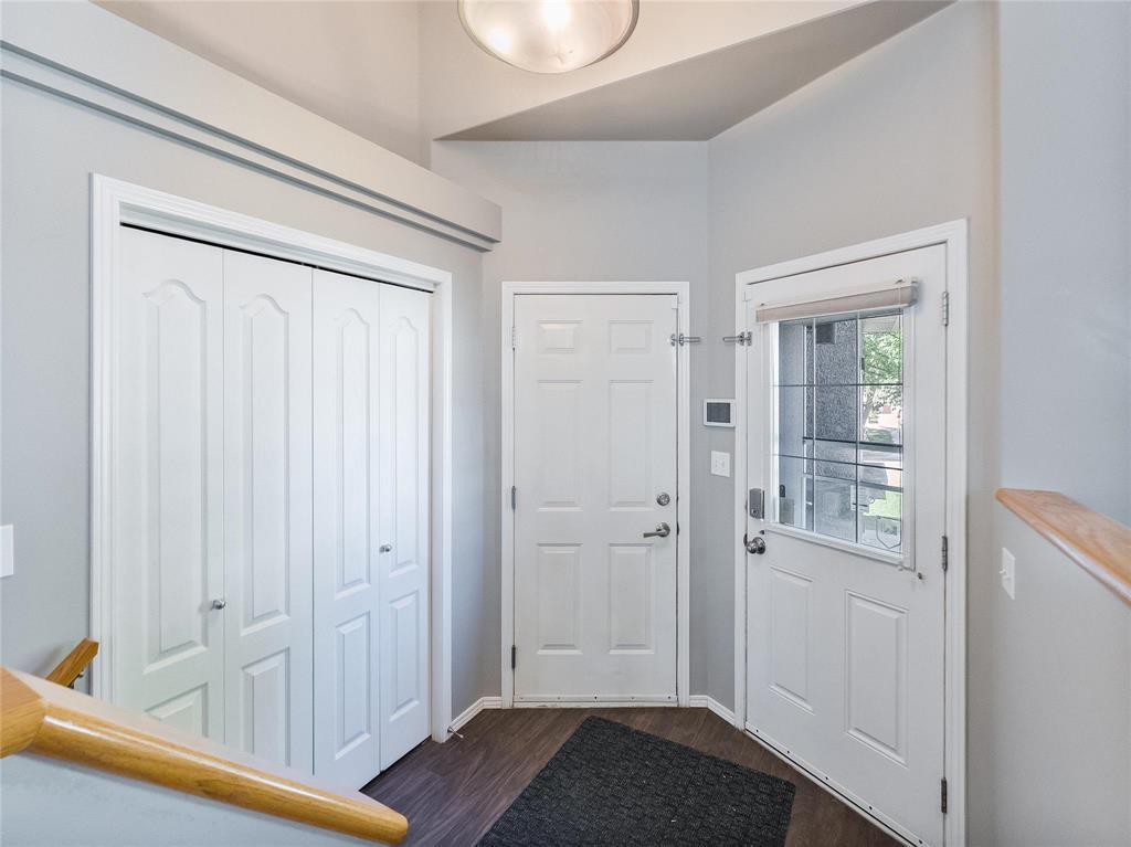 32 Julia Road, Winnipeg, Manitoba, R2N4M5, Winnipeg, Manitoba — photo 3 of 5