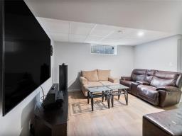 32 Julia Road, Winnipeg, MB R2N4M5 Photo 31