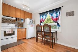 Den - 761 Harbison Avenue, Winnipeg, MB R2L0Z4 Photo 6